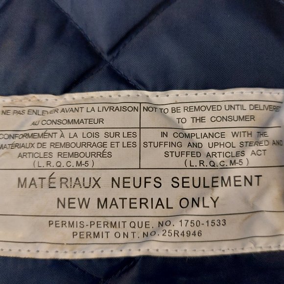 Toronto Maple Leaf NHL Jacket - Picture 5 of 6